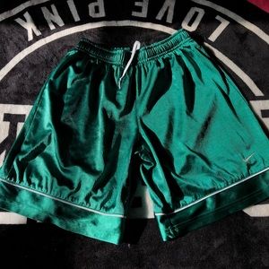 Nike basket ball shorts